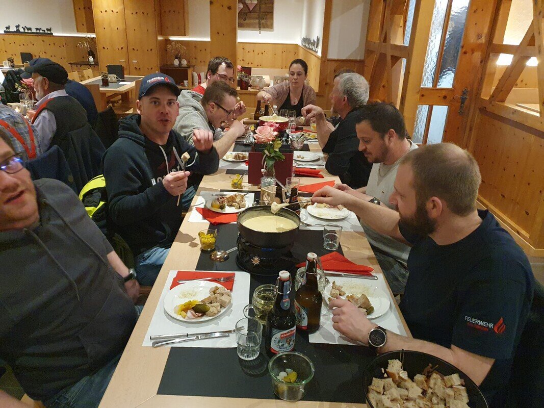 Feuerwehr-Schlittelplausch (Fondue-Abend)