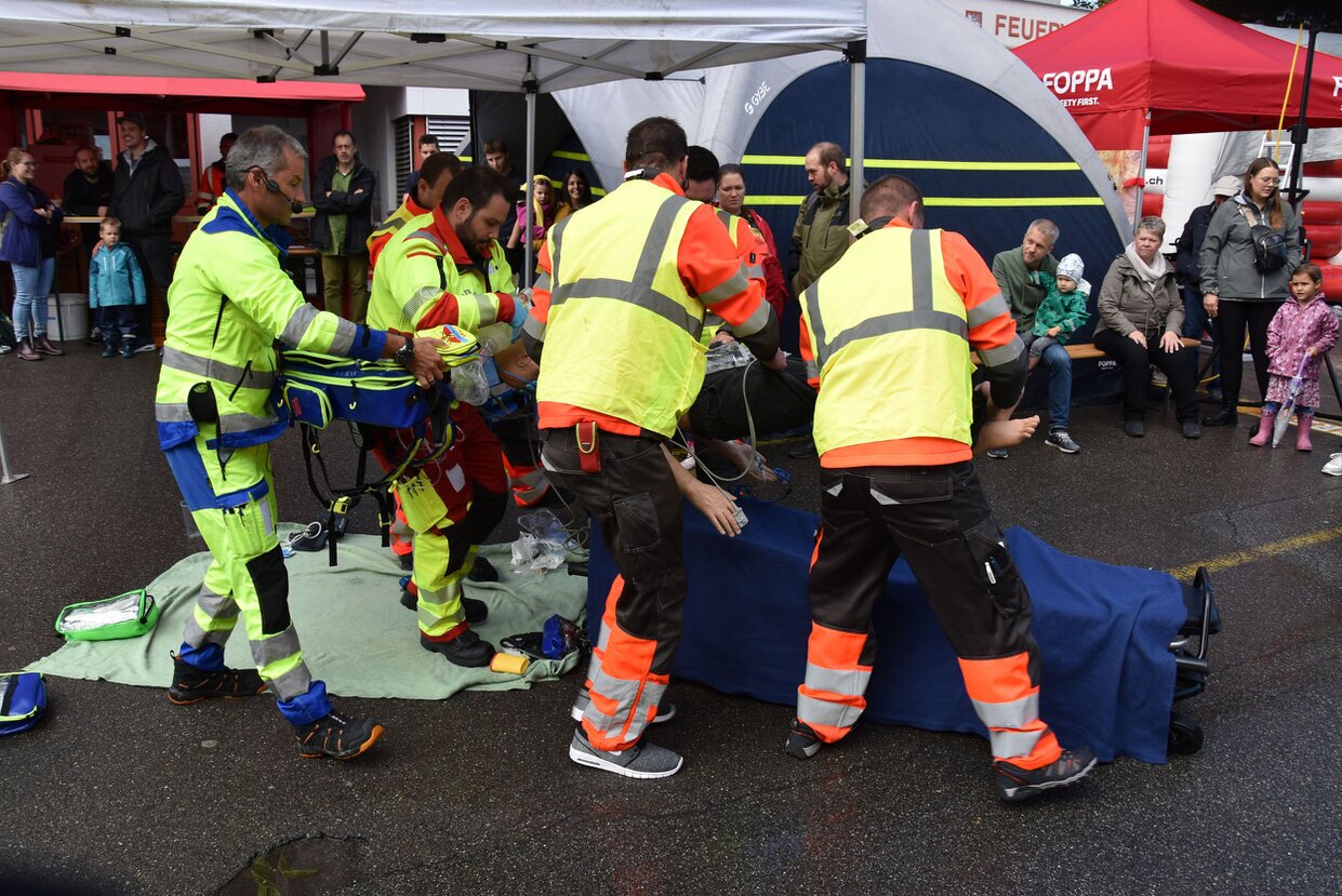World Restart a Heart Day